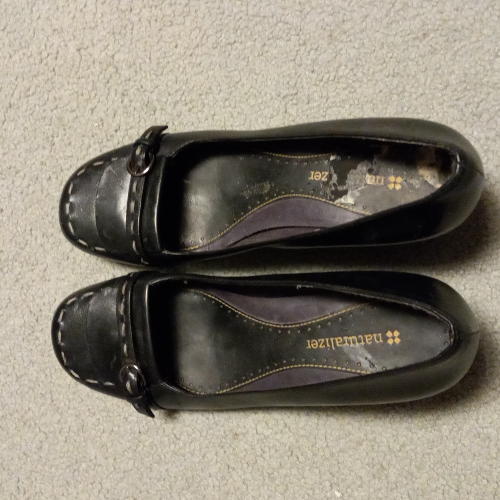 Naturalizer black block heel